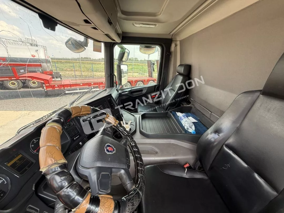 Самосвал SCANIA P440 8×4 20 куб. Арт: 9855