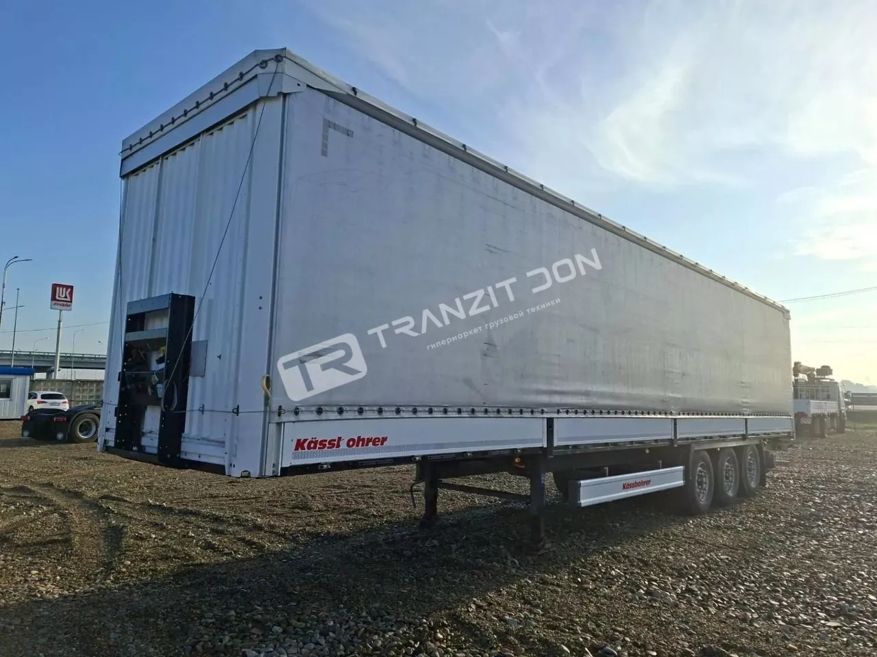 Полуприцеп Шторно-Бортовой Kassbohrer Арт: 2676